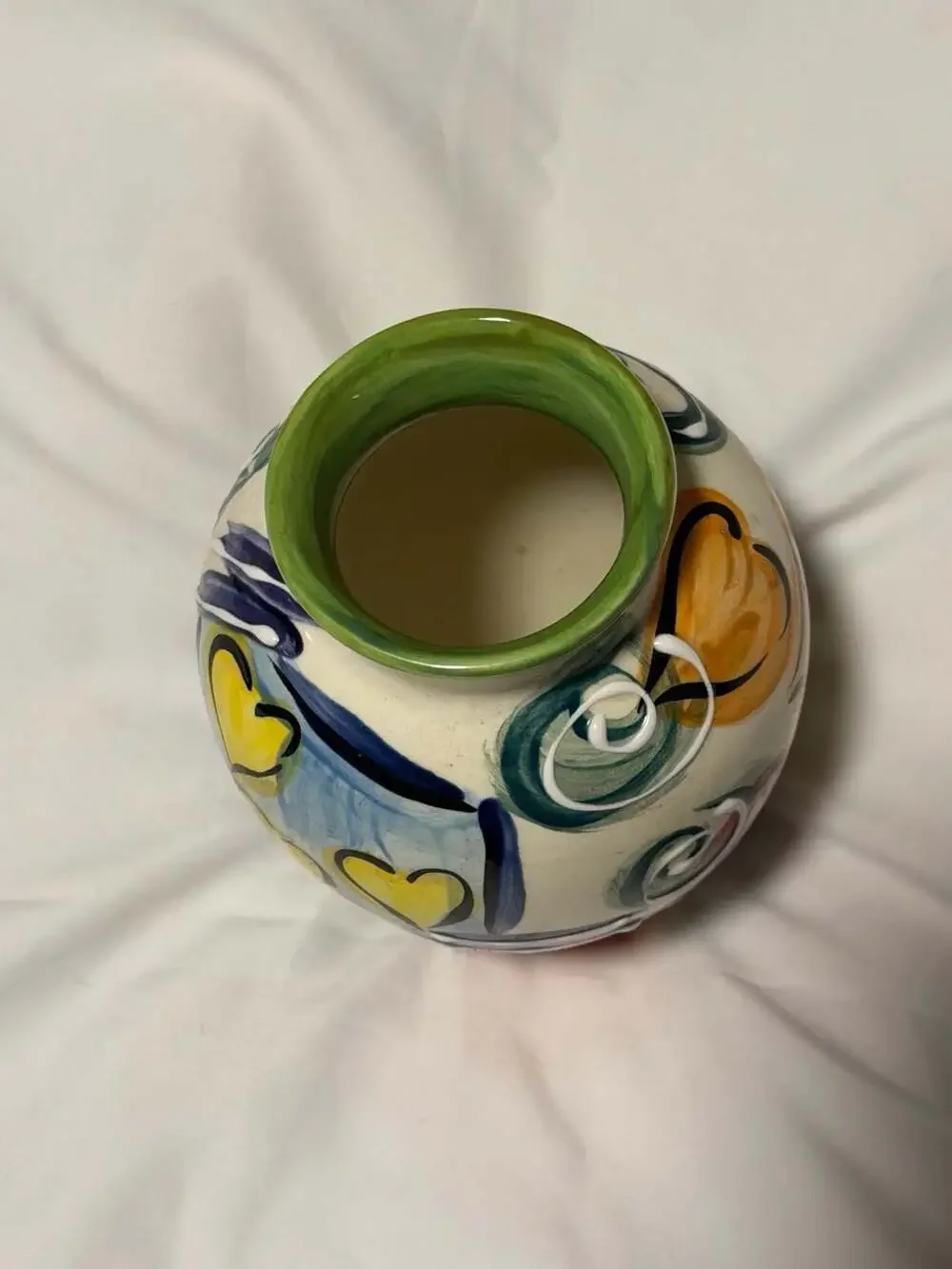 CS Elizabeth 1996 Hand Painted Ceramic Heart Vase